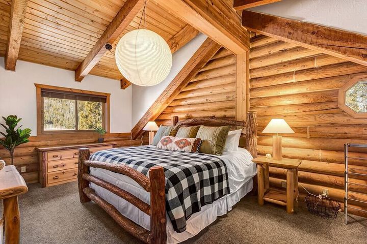 Room 7 of 30