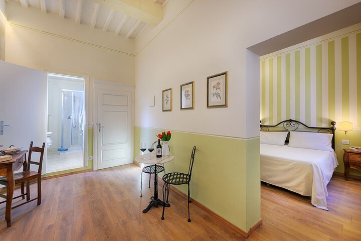 Room 11 of 29