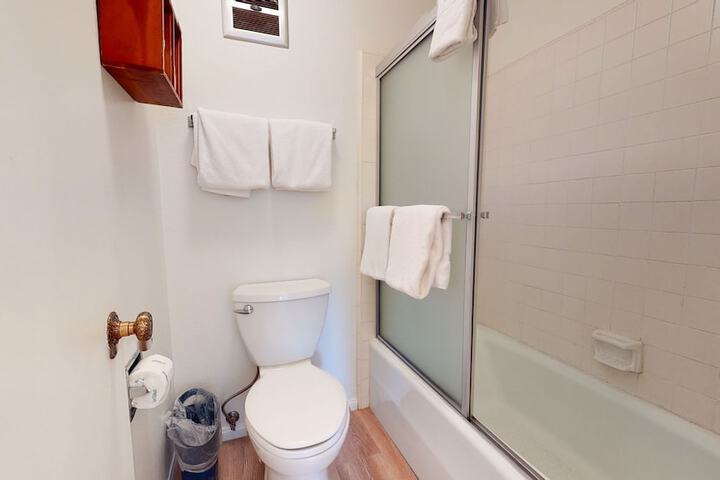 Room 20 of 36