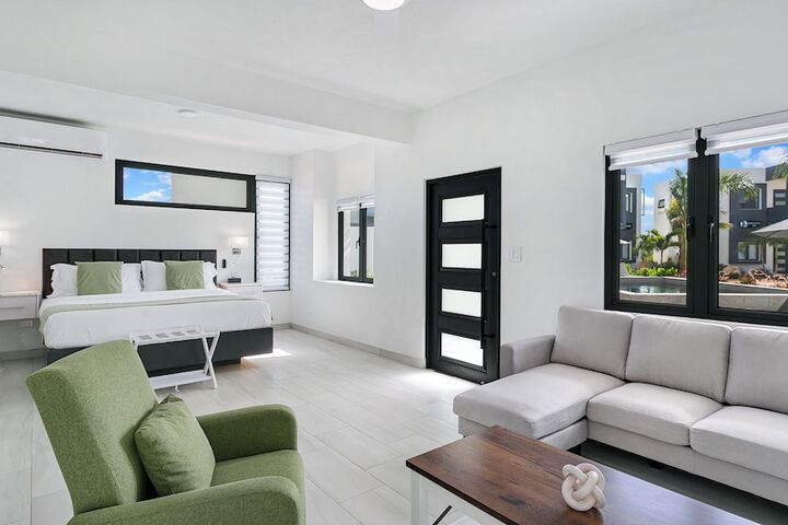 Room 2 of 27