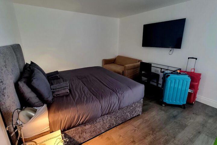 Room 19 of 121