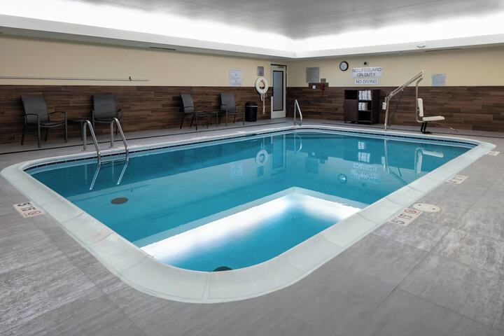 Pools & Facilities
