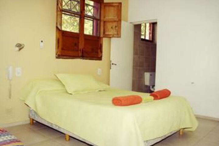 Room 7 of 16