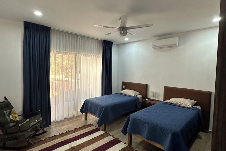 Room 3 of 60