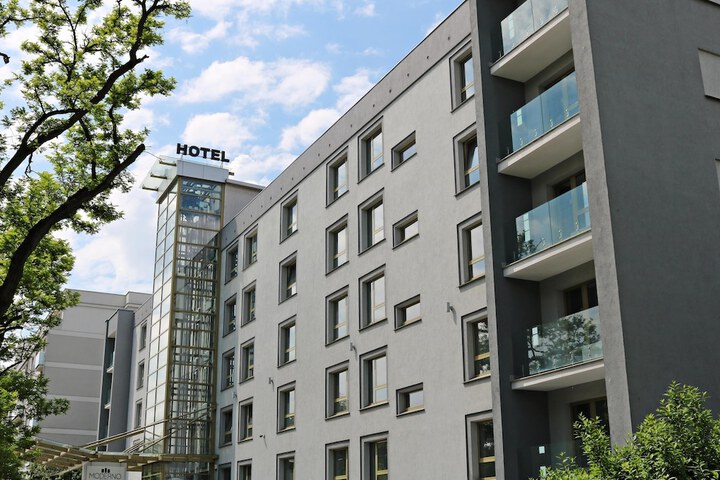 Hotel 51 of 52