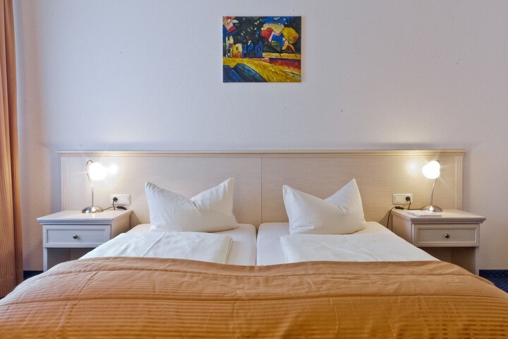 Room 11 of 50