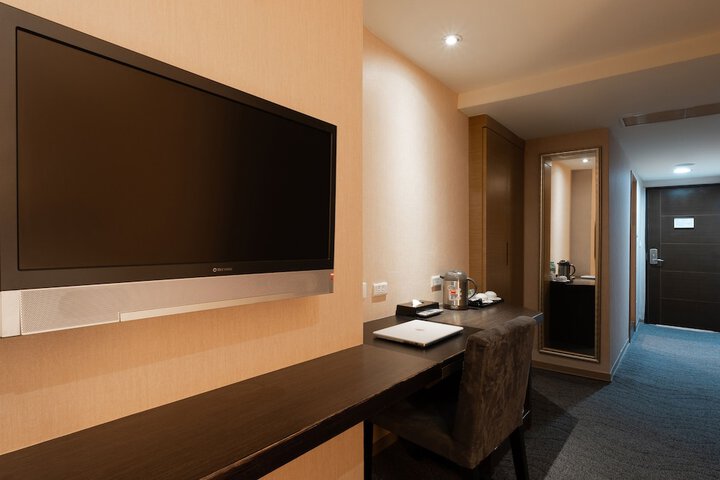 Room 25 of 119