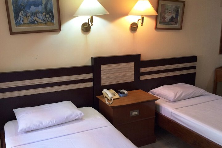 Room 11 of 58
