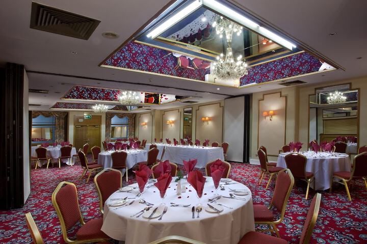 Ballroom/Hall 32 of 38