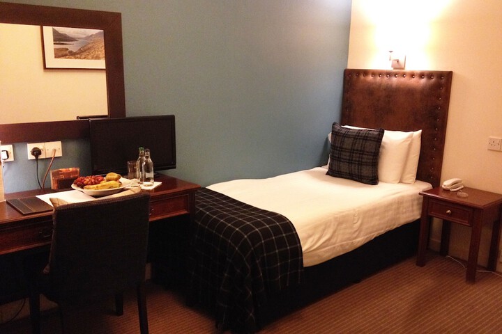 Room 3 of 56