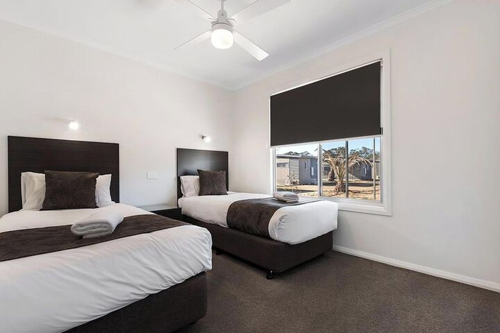 Room 6 of 44
