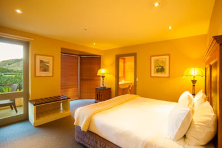 Room 28 of 70