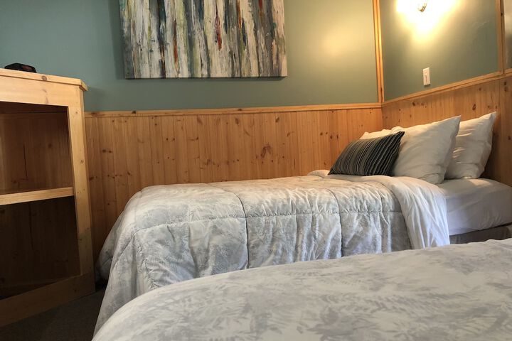 Room 10 of 74