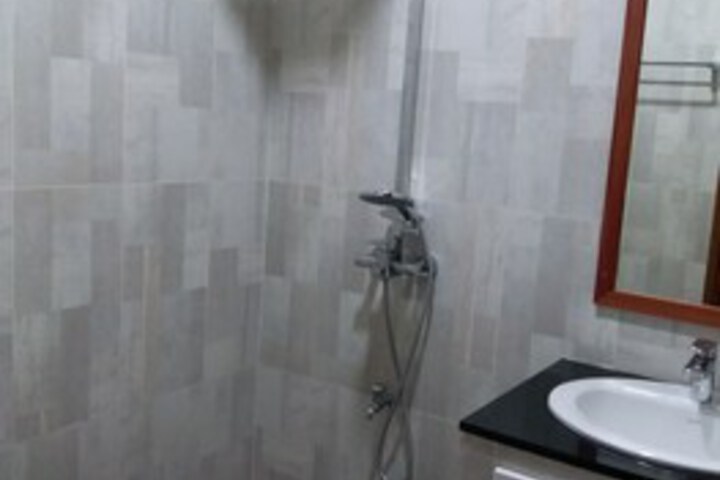 Room 6 of 26