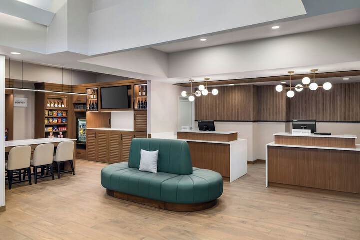 Guest Lobby
