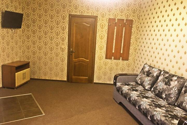 Room 28 of 48