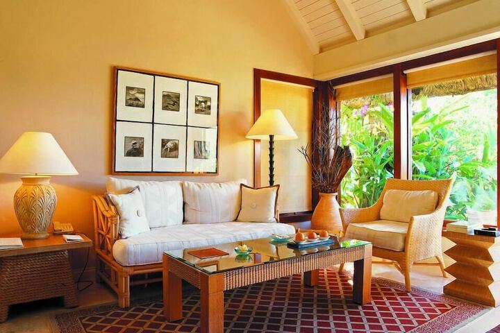 Room 4 of 52