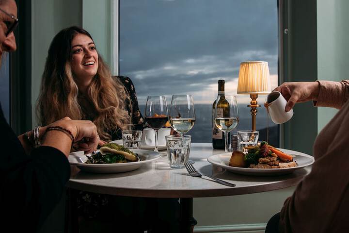 Dining 63 of 121