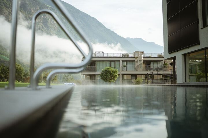 Pool 37 of 59