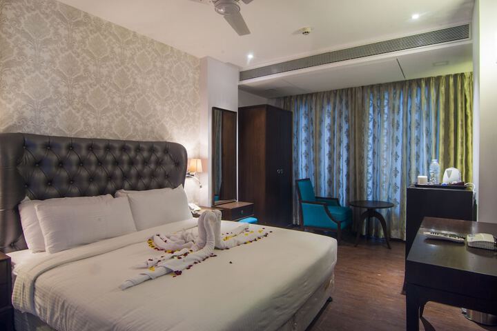 Room 15 of 47