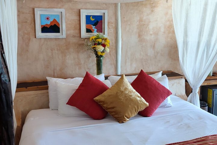Room 44 of 171