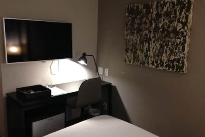 Room 18 of 45