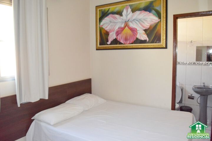 Room 3 of 28