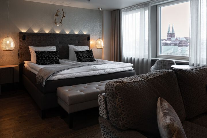 Room 25 of 146