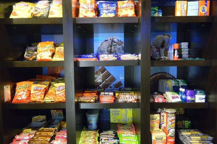 Snack bar