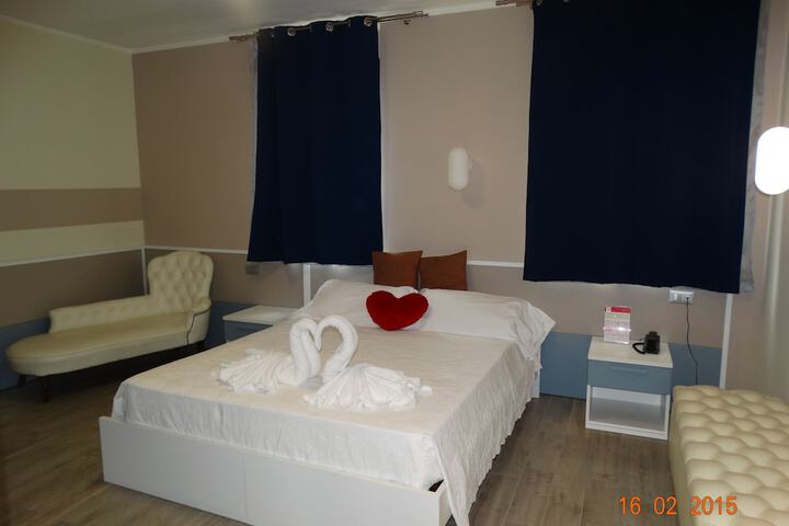 Room 4 of 19