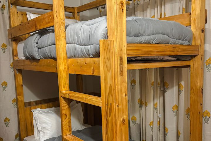 Room 7 of 34