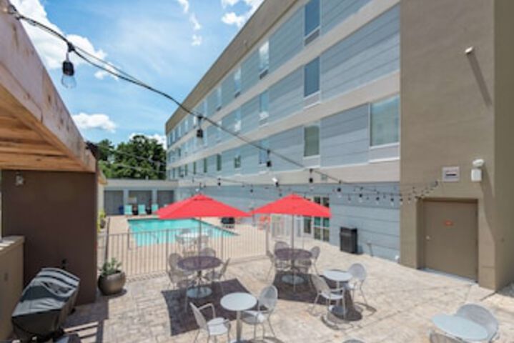 Terrace/Patio 100 of 108