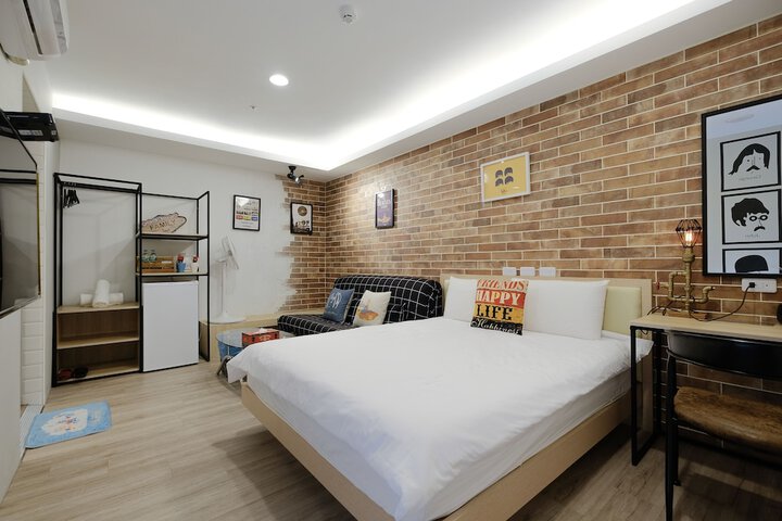 Room 43 of 60