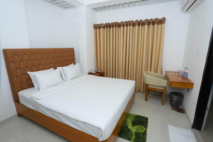 Room 16 of 31