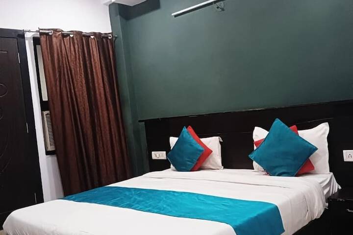 Room 18 of 32