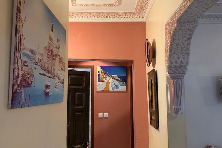 Room 6 of 50
