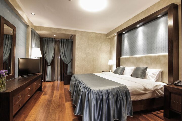 Room 7 of 42
