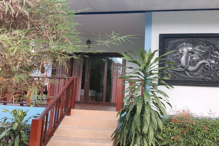 Room 11 of 24