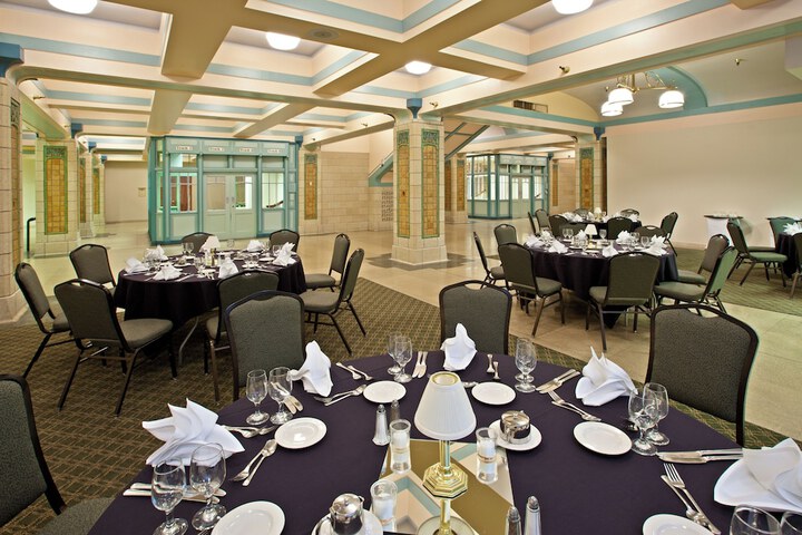 Banquet hall
