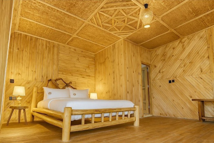 Room 6 of 22