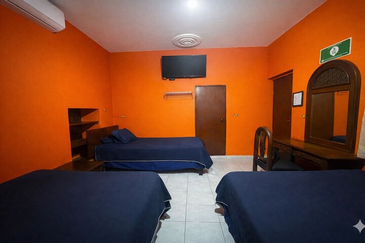Room 3 of 29
