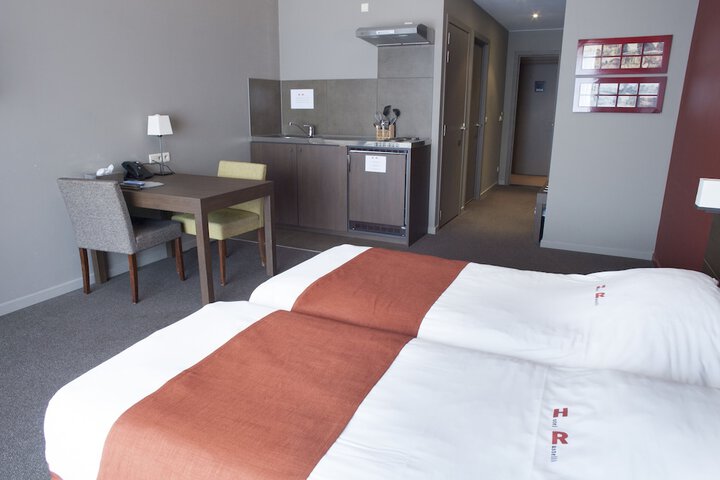 Room 3 of 31