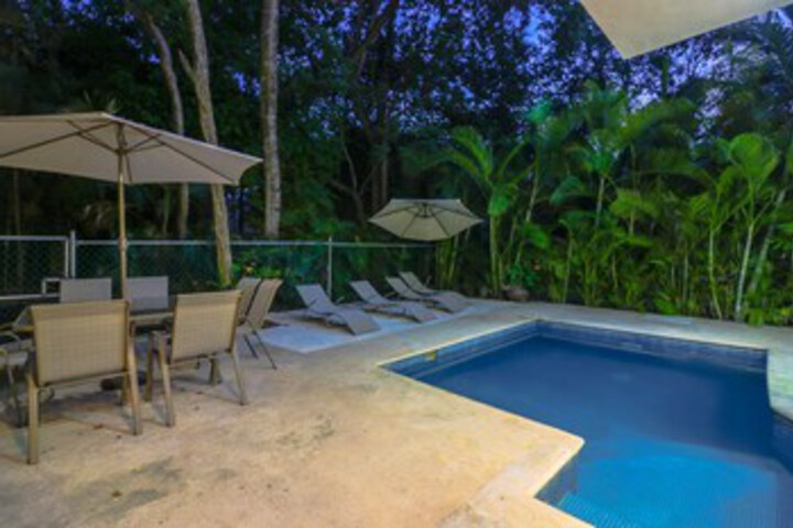 Pool 64 of 69