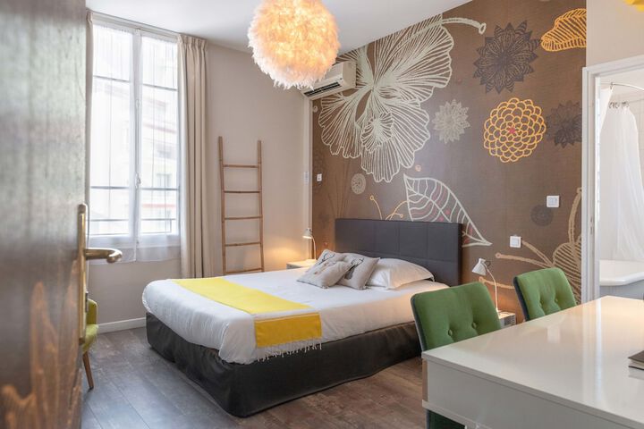Room 4 of 66