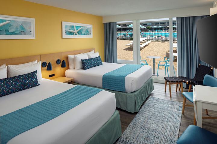 2 Queen Beds (4 of 4)