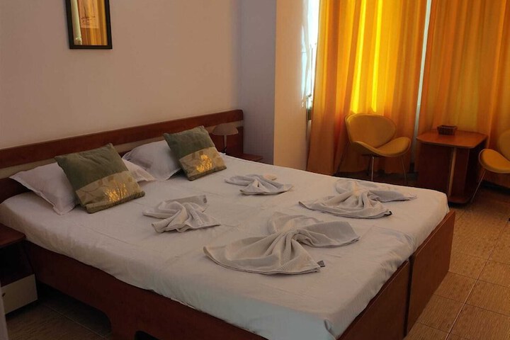 Room 7 of 23