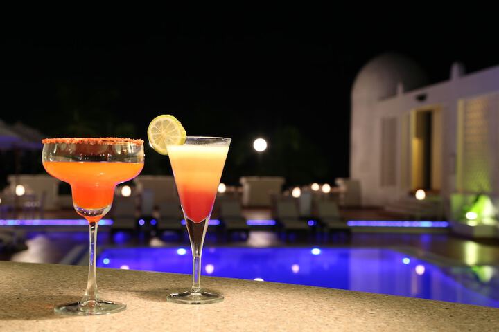 Lounge 55 of 64