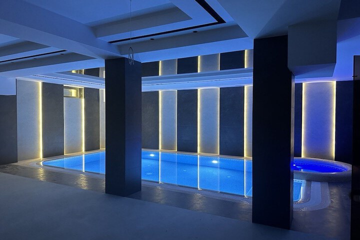 Pool 37 of 54