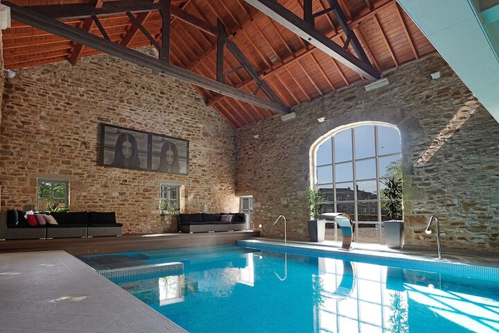 Pool 98 of 159