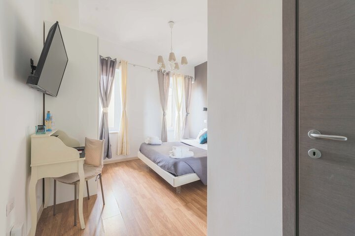 Room 30 of 80